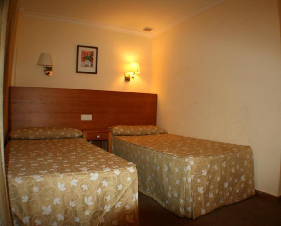 Hostal Margarita La Linea de la Concepcion Ngoại thất bức ảnh