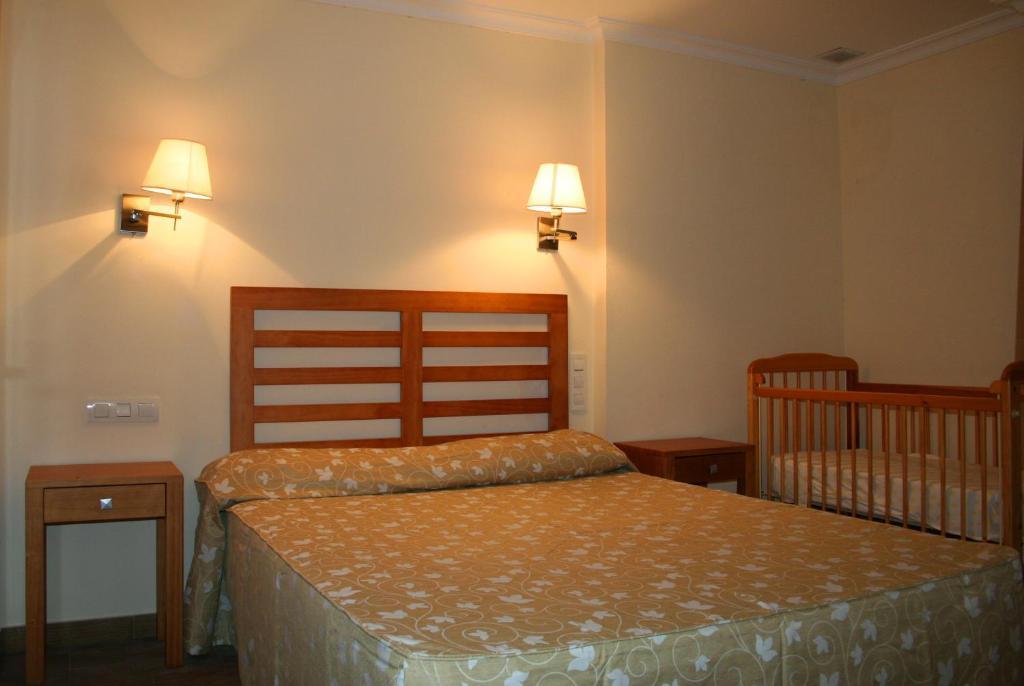 Hostal Margarita La Linea de la Concepcion Ngoại thất bức ảnh