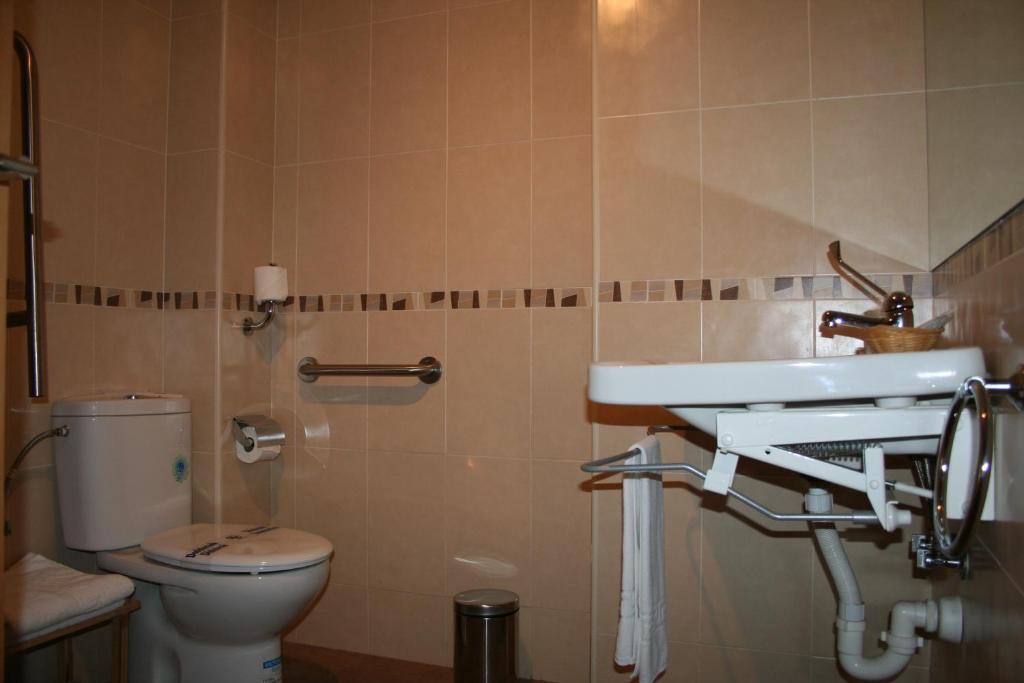 Hostal Margarita La Linea de la Concepcion Ngoại thất bức ảnh