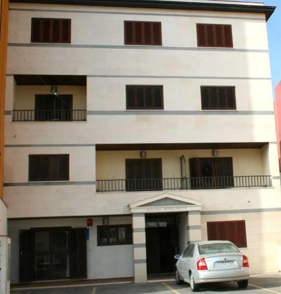 Hostal Margarita La Linea de la Concepcion Ngoại thất bức ảnh